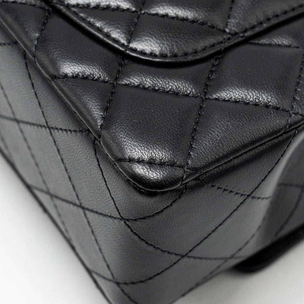 Chanel Mini Rectangular Flap Bag Lambskin Black L (microchip)