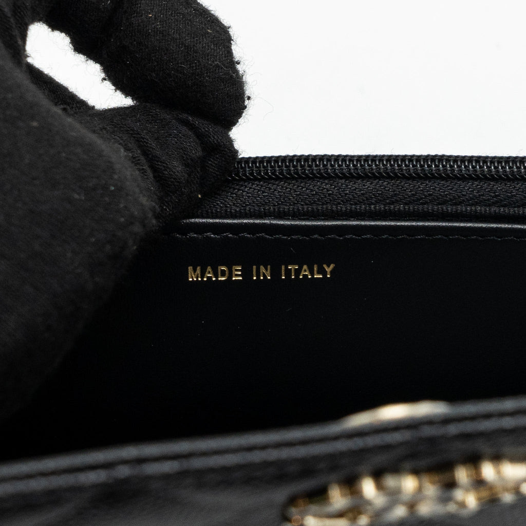 Chanel 23k Detailed CC Logo Wallet On Chain Caviar Black L (microchip)