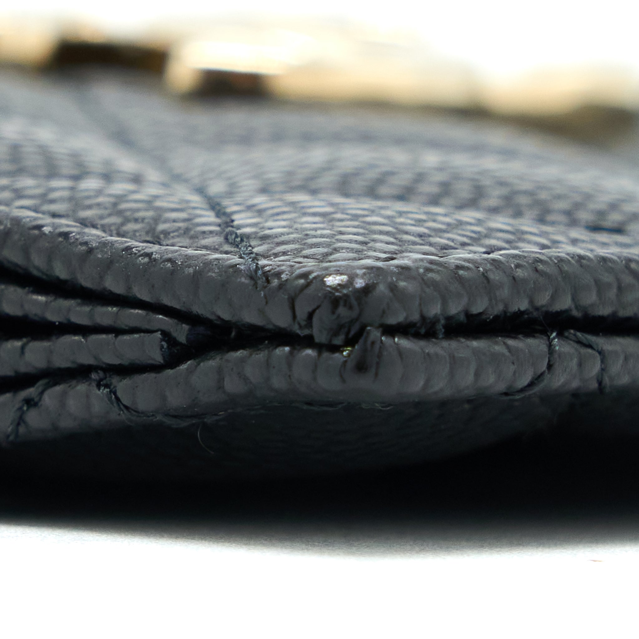 Chanel 23C Zipper Card Holder Caviar Black L (Microchip)