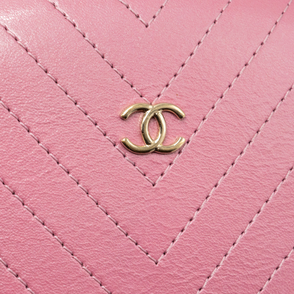 Chanel Oval Chevron Bag Lambskin Pink L