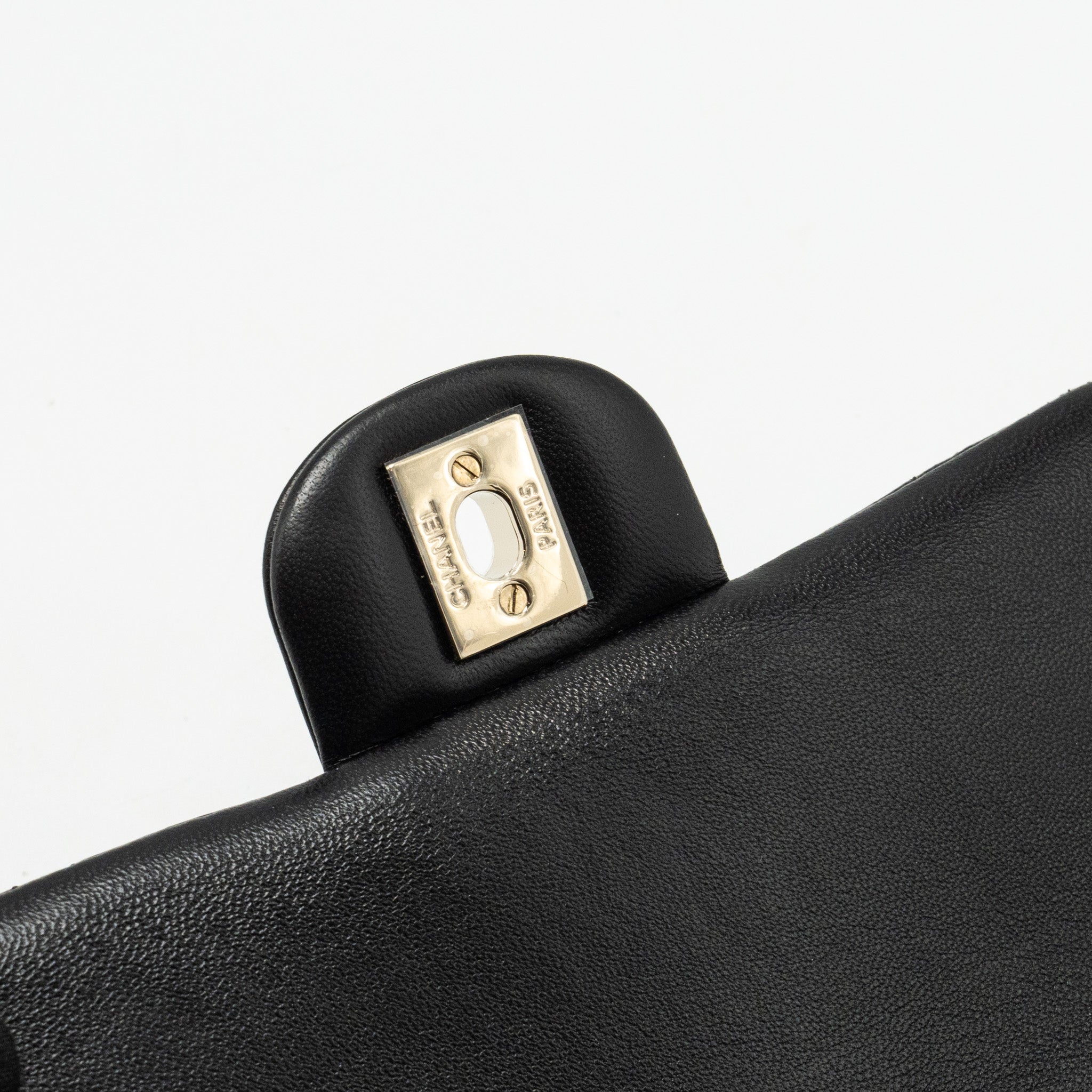 Chanel Mini Rectangular Flap Bag Lambskin Black L (microchip)