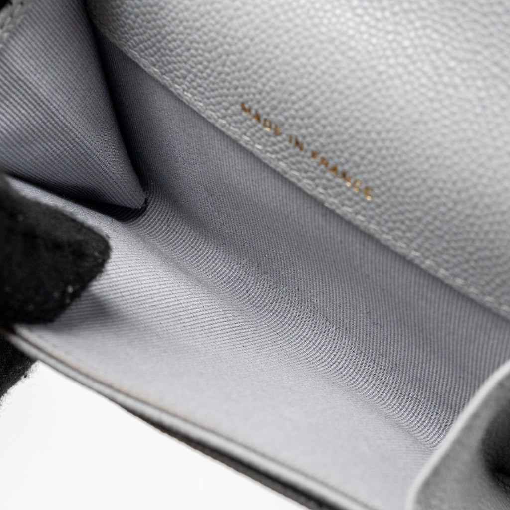 Chanel Classic Flap Card Holder Caviar Light Grey L (Microchip)