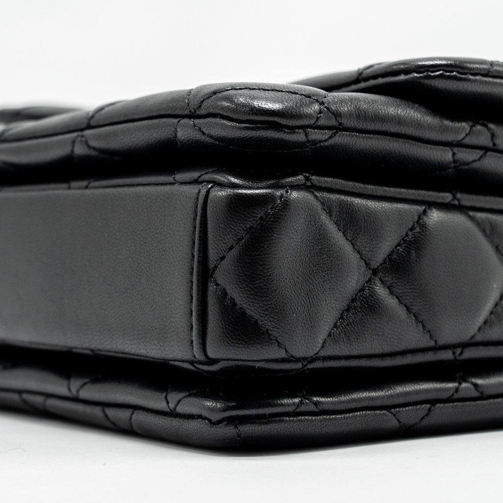Chanel 22A Button on chain Flap Bag Lambskin Black  (Microchip)