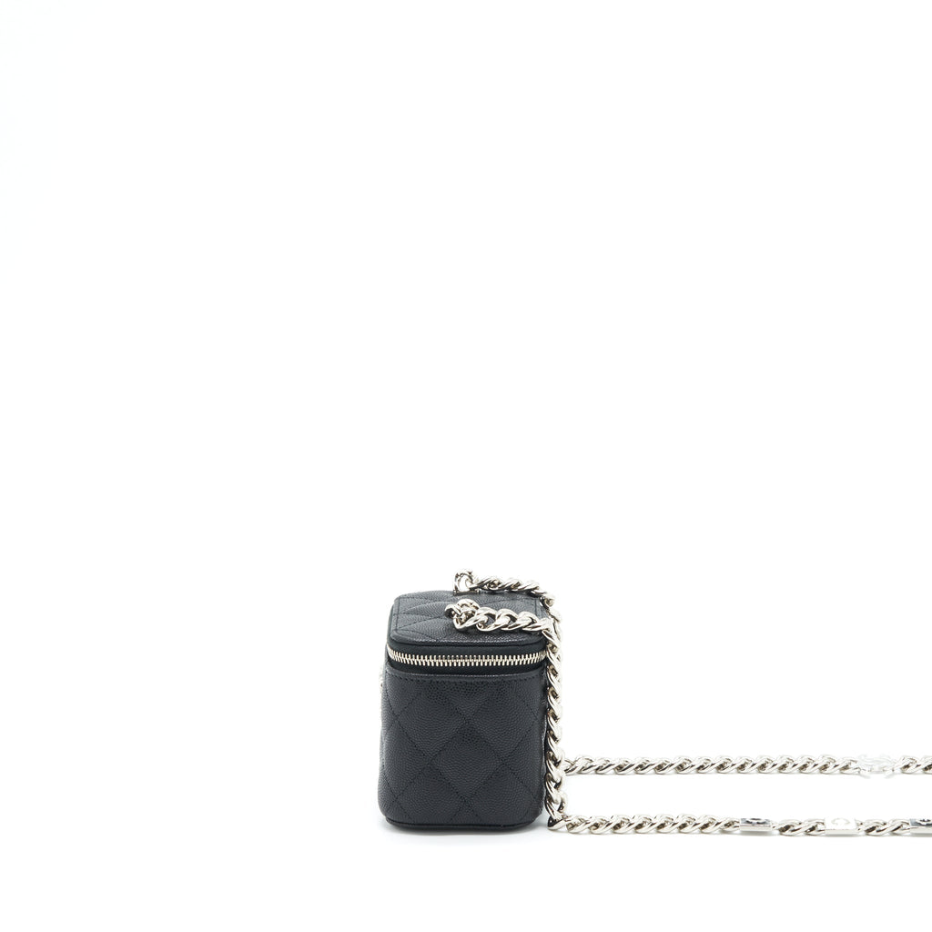 Chanel 22S mini vanity with giant chain caviar black with