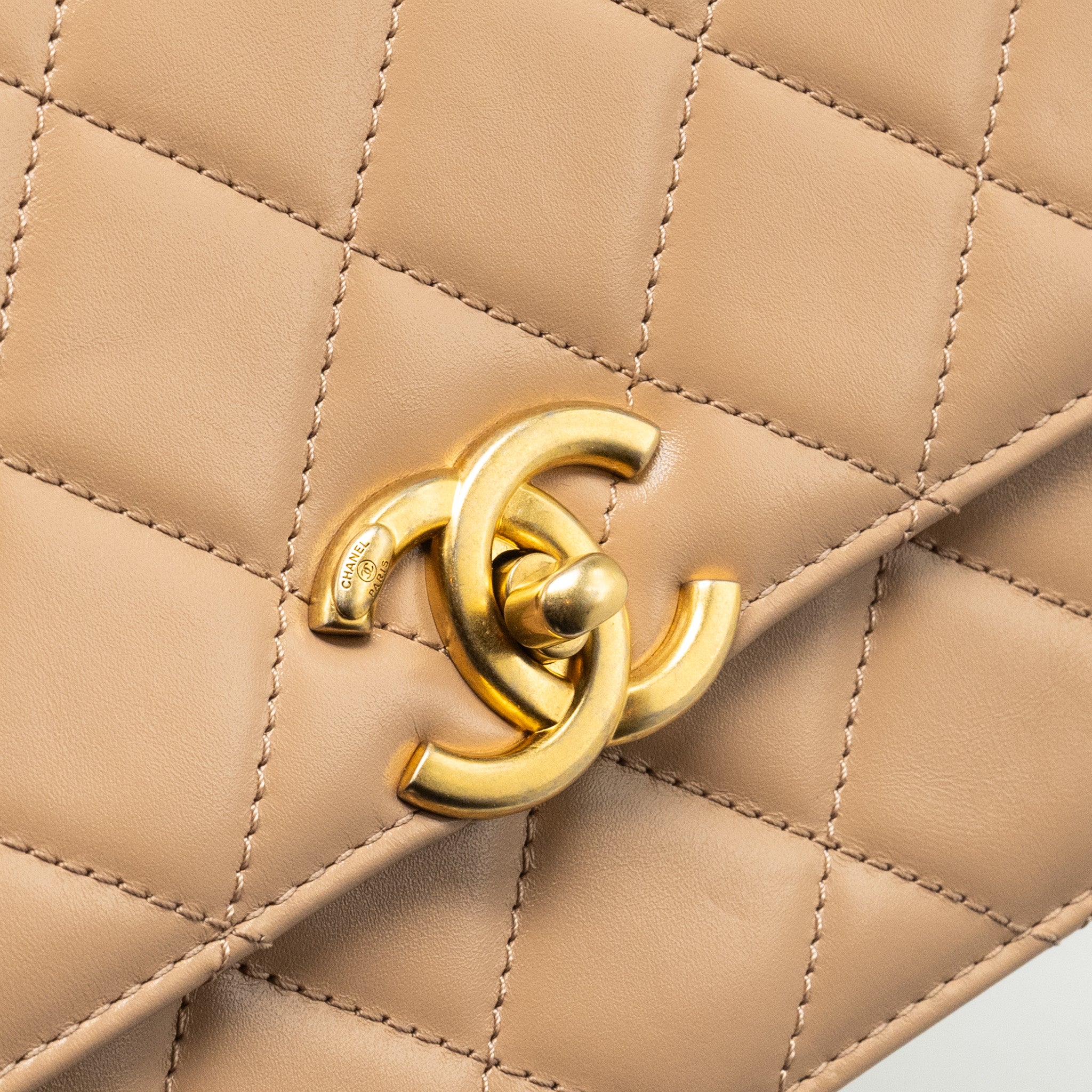 Chanel 21A Gold Crush Flap Bag Calfskin Beige  (Microchip)