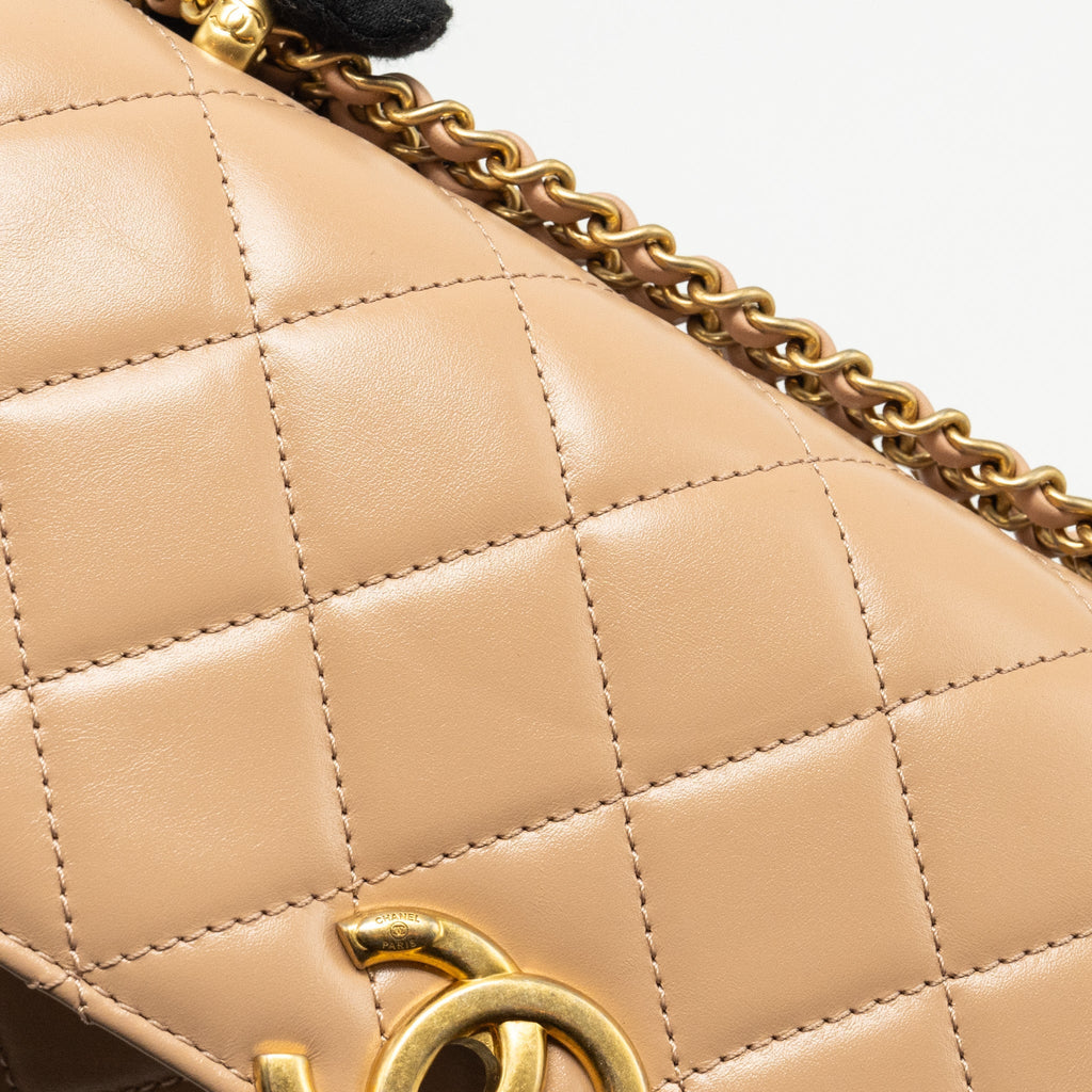 Chanel 21A Gold Crush Flap Bag Calfskin Beige  (Microchip)