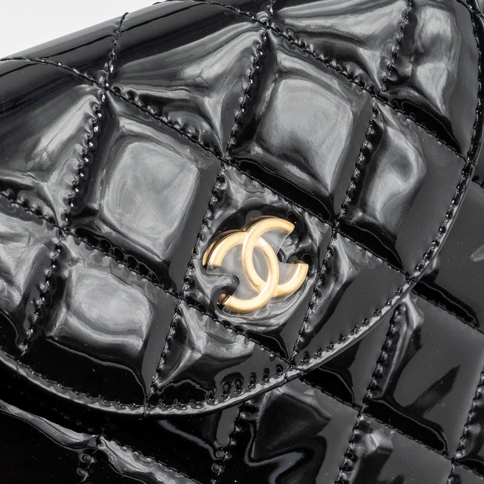 Chanel 23K Hoop Bag Patent leather black  (microchip)