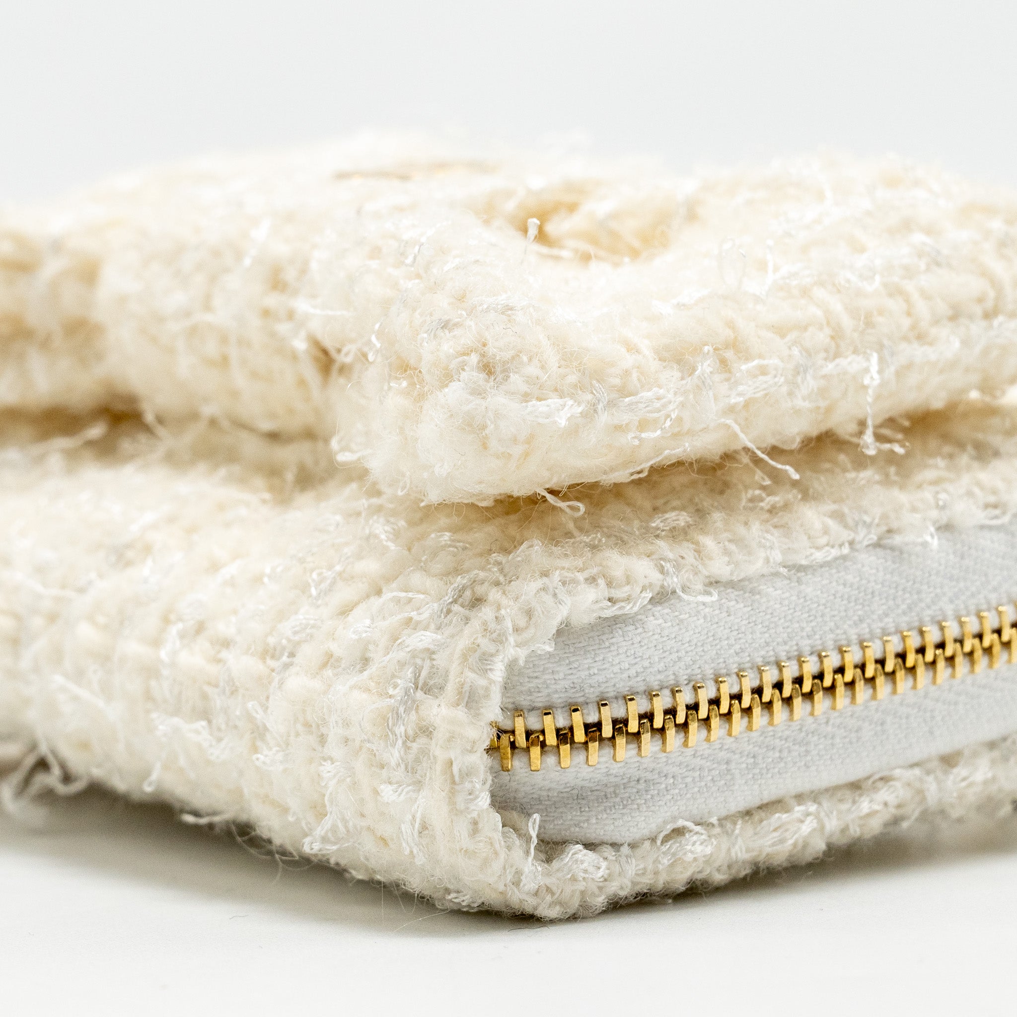Chanel Mini Bow Card Holder With Chain Tweed White L (Microchip)