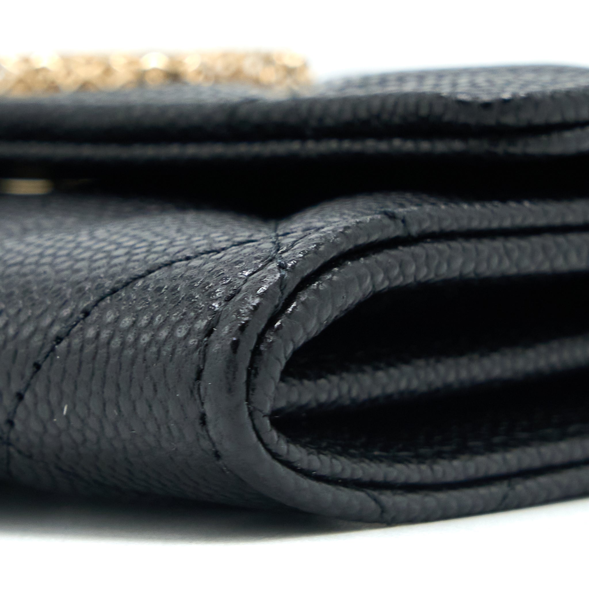 Chanel 23P Detail Logo Flap Card Holder Caviar Black L (Microchip)