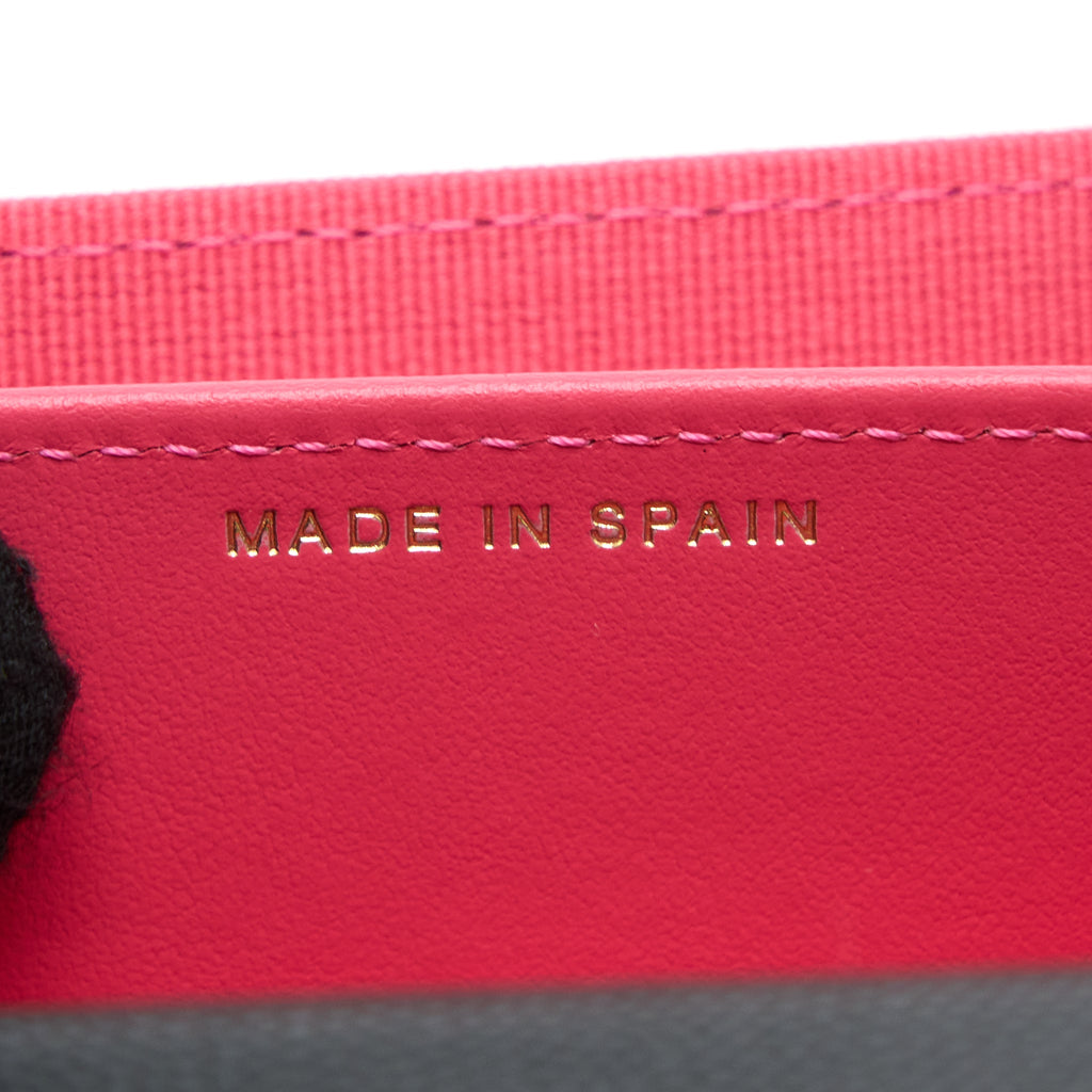 Chanel 23P Detail Logo Flap Card Holder Caviar Black L (Microchip)