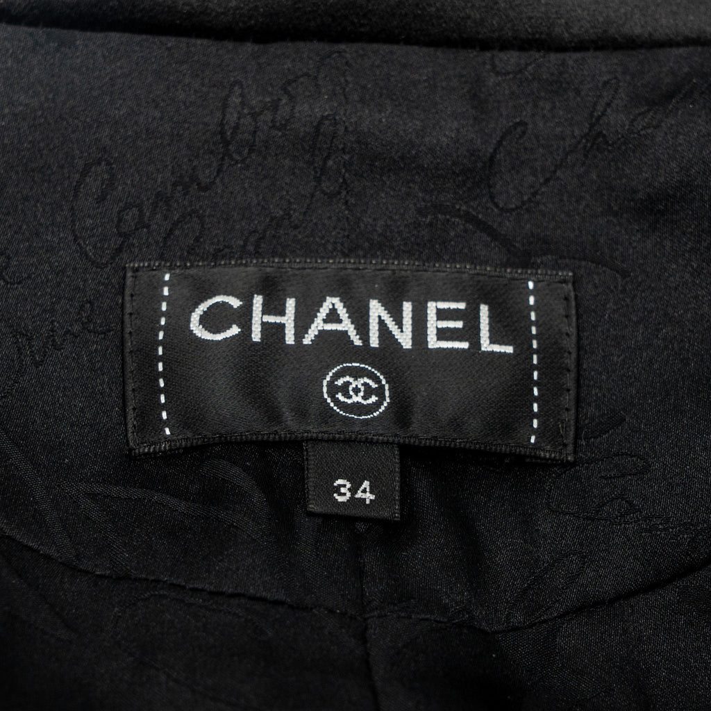 Chanel size 34 18A tweed long skirt gold / black