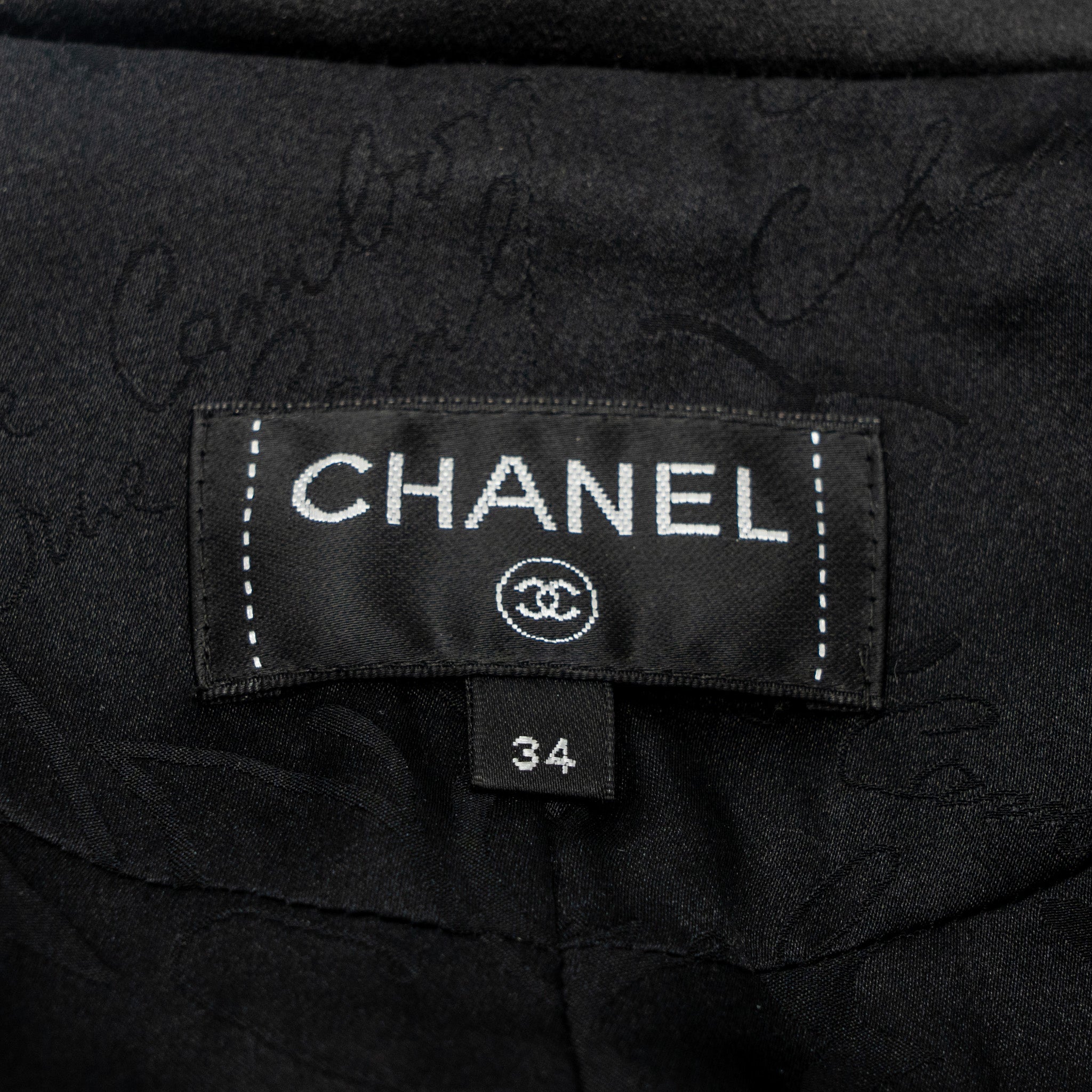 Chanel size 34 18A tweed long skirt gold / black