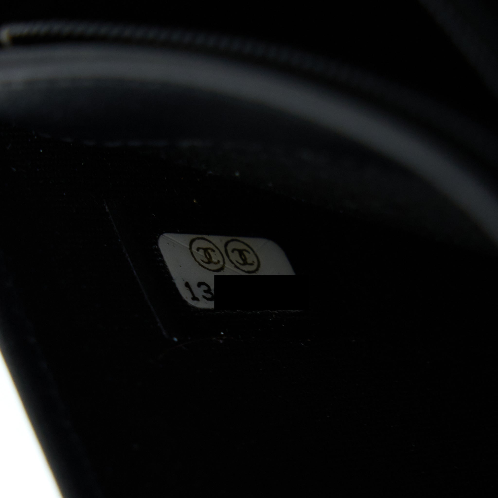 Chanel CC Logo Long Wallet Caviar Black