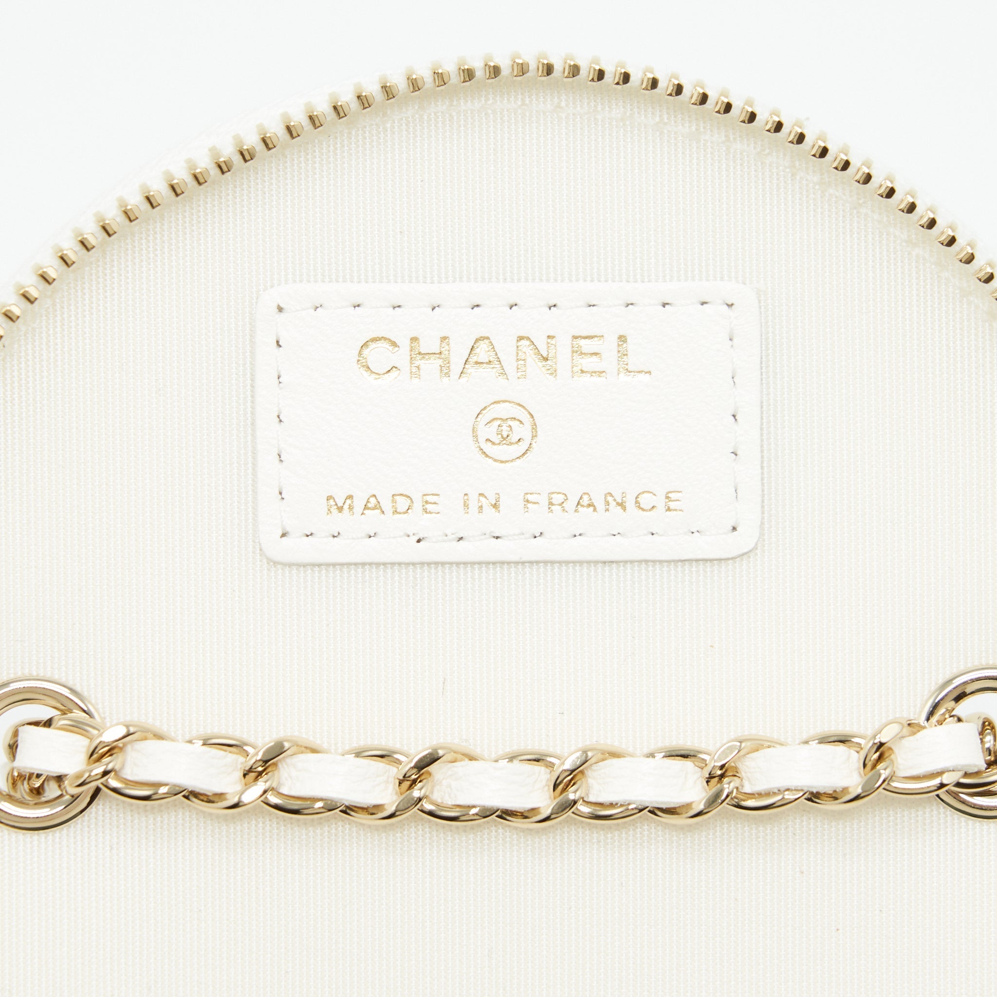 Chanel round vanity with chain white/ black with L