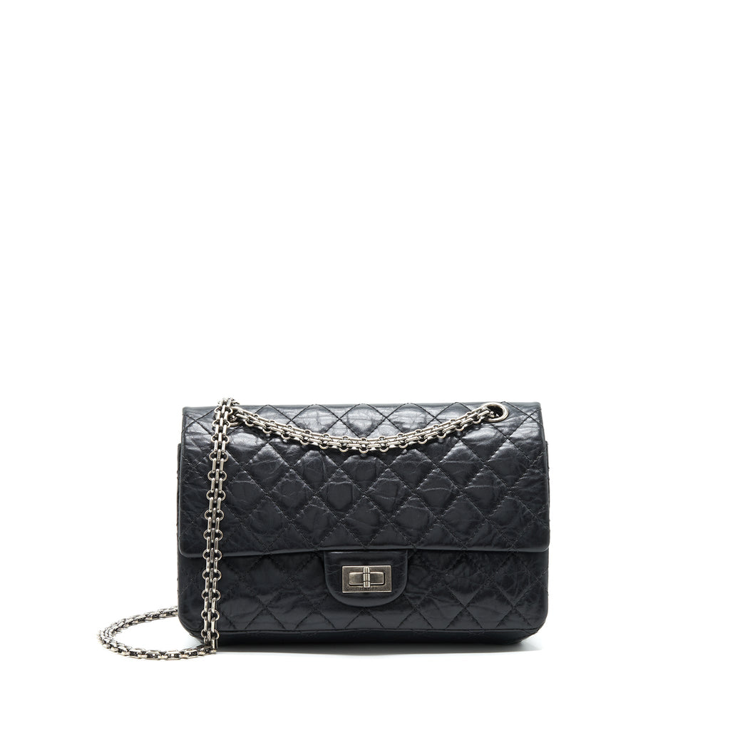 Chanel Reissue 2.55 double flap Bag Calfskin black