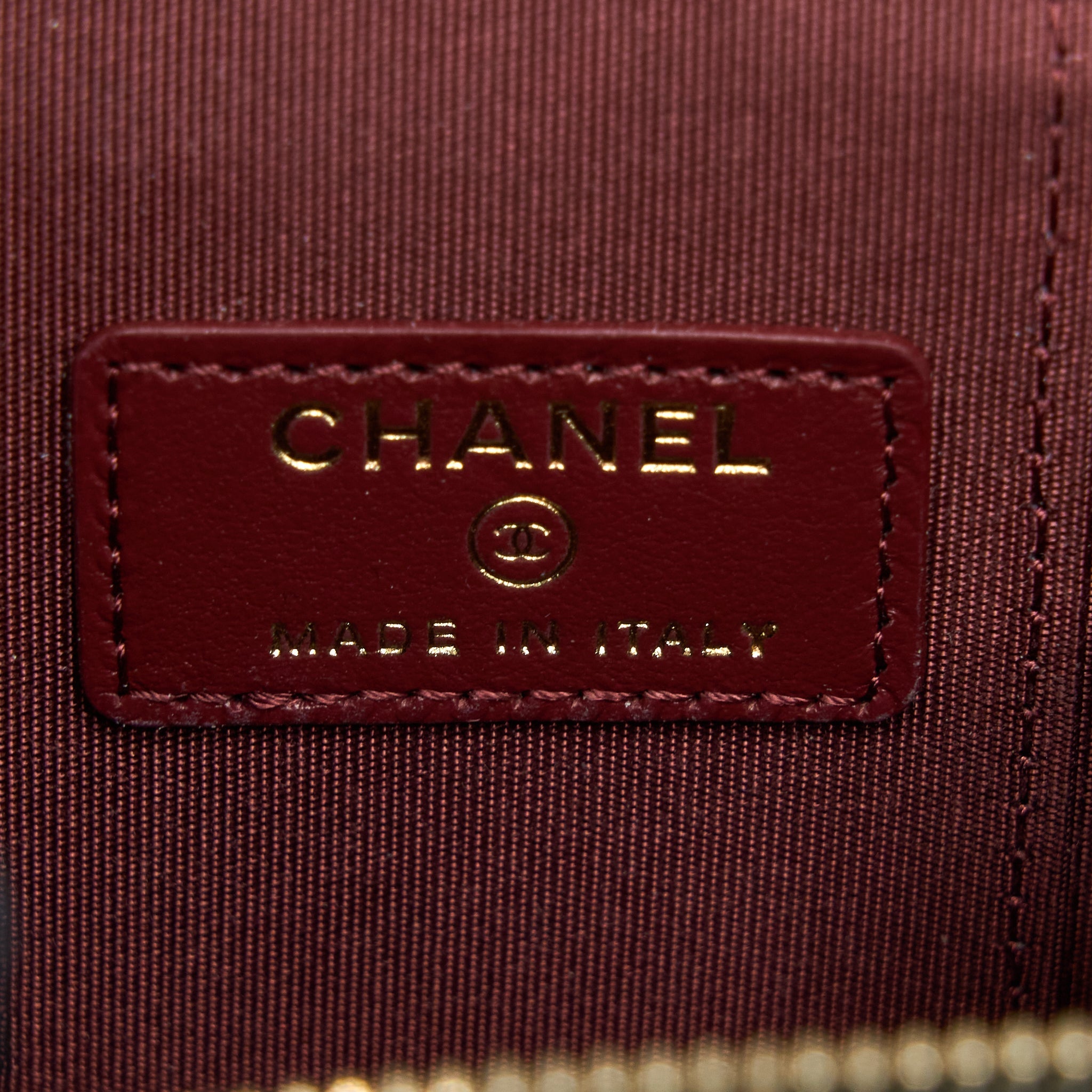 Chanel 21A Gold Crush Mini Vanity Case Calfskin Black Brushed
