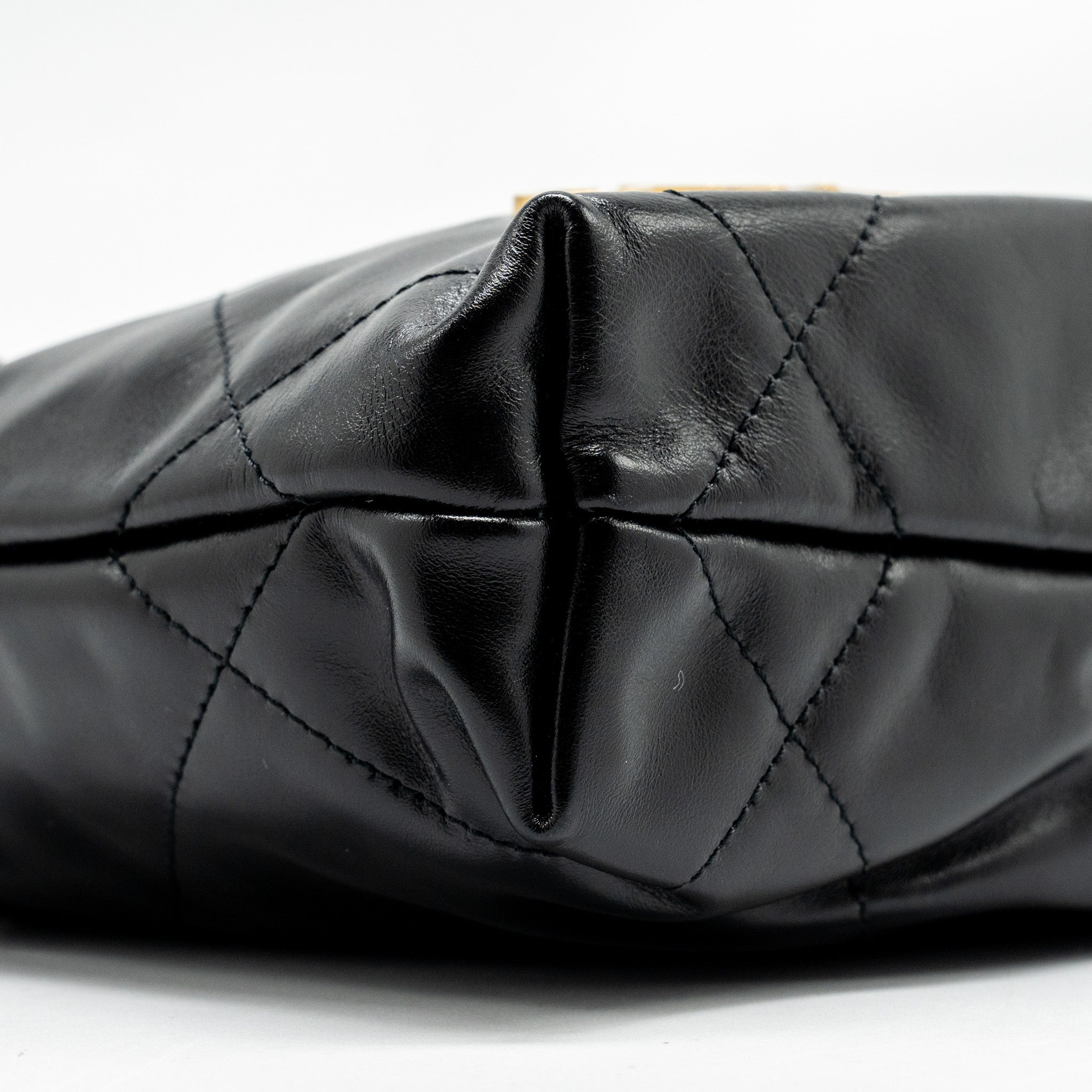 Chanel Mini 22 Bag Calfskin Black  (Microchip)