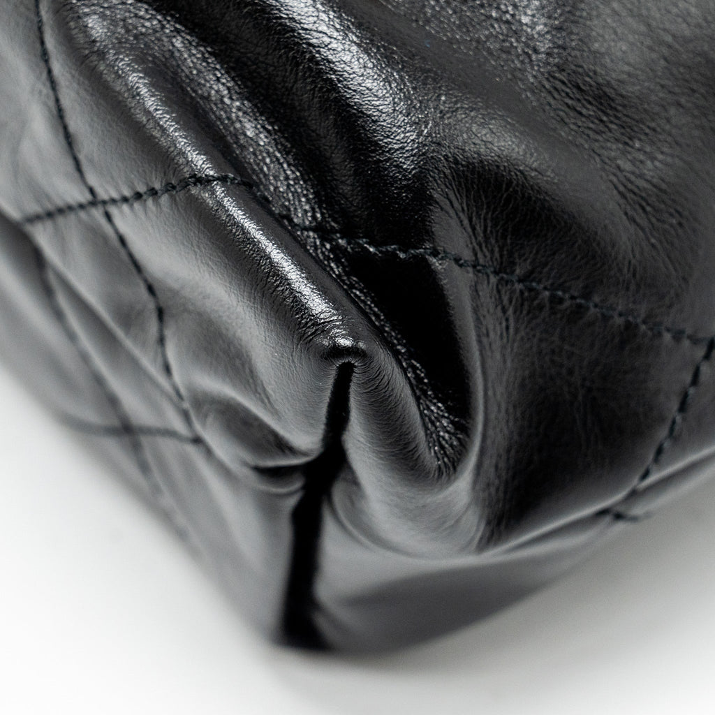 Chanel Mini 22 Bag Calfskin Black  (Microchip)