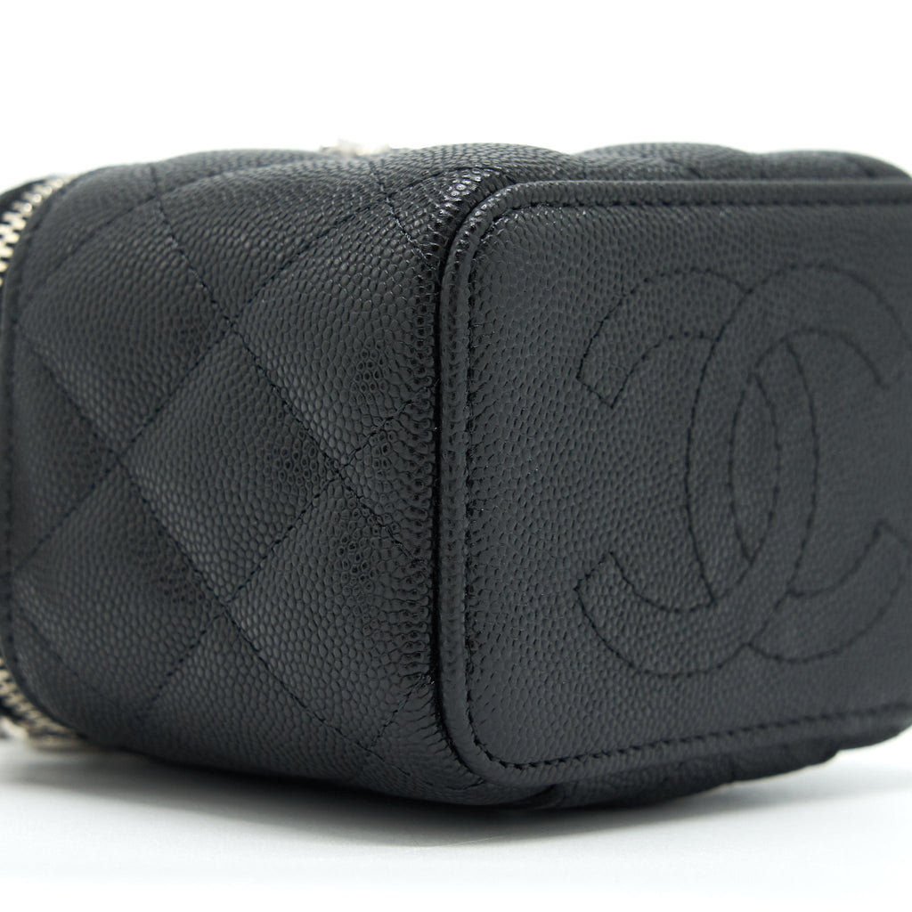 Chanel 22S mini vanity with giant chain caviar black with