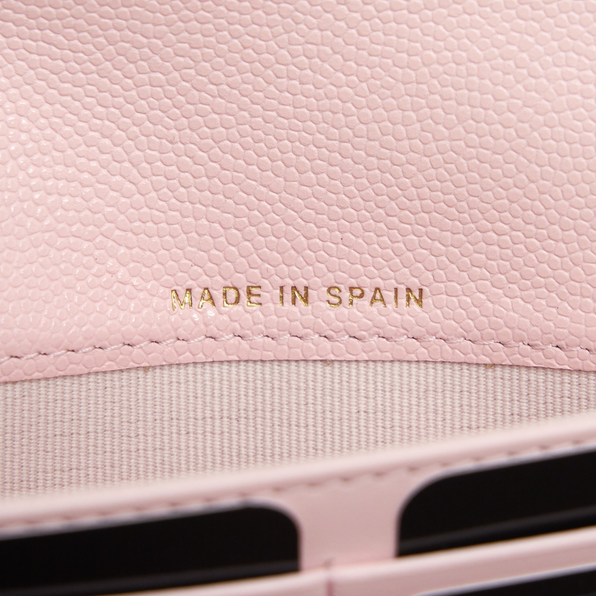 Chanel 22S detailed logo flap long wallet caviar light pink with L