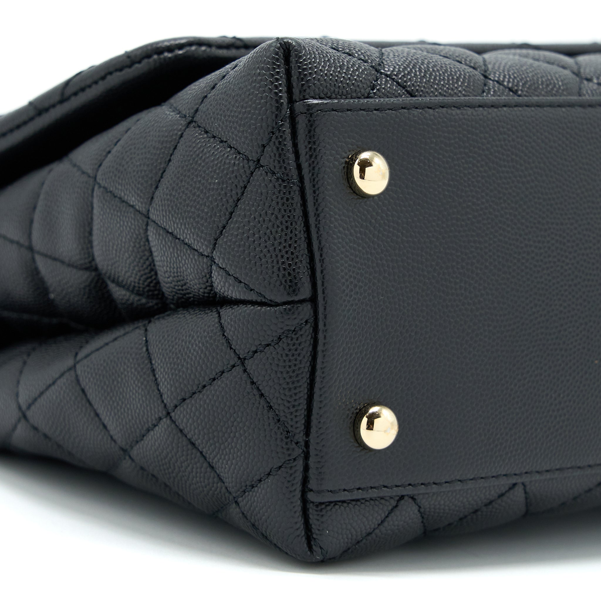 Chanel Medium Coco Handle Caviar Black L