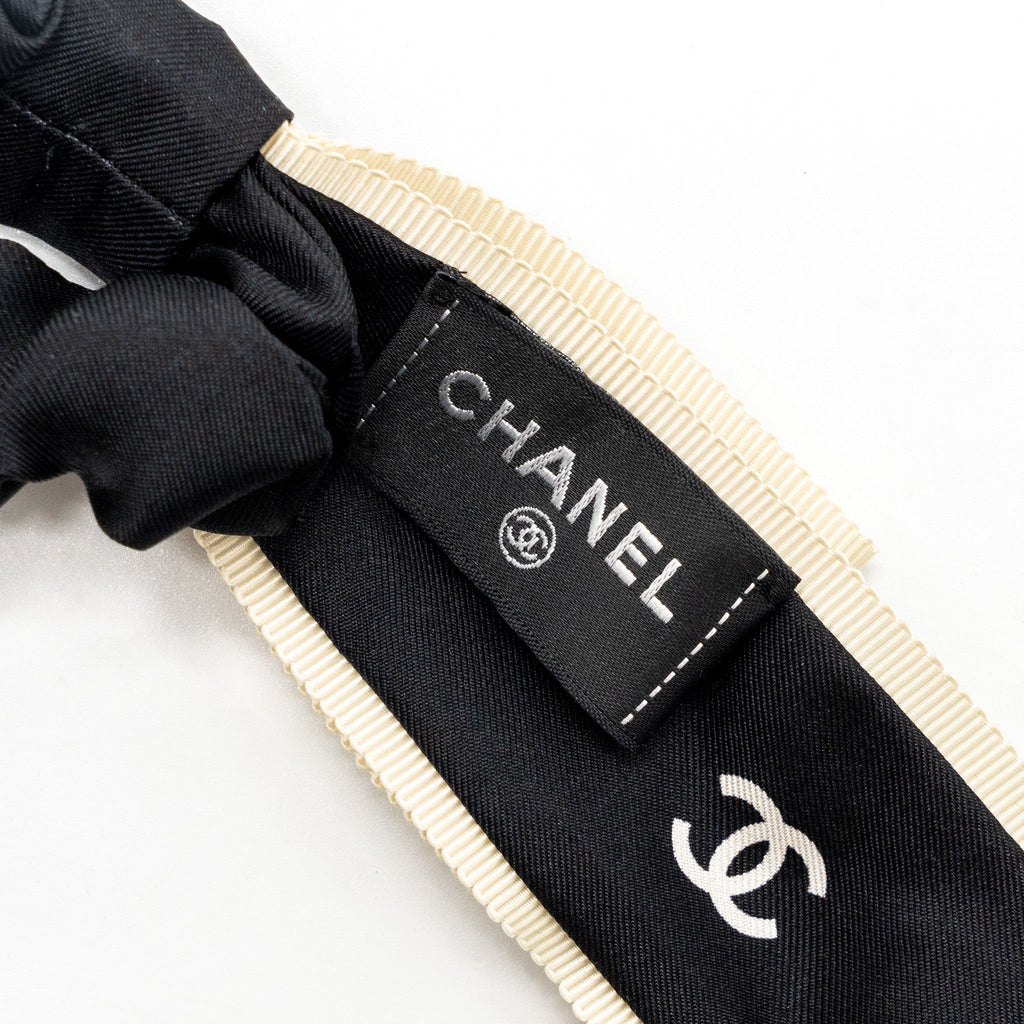 Chanel Hair Tie silk twill Black / White