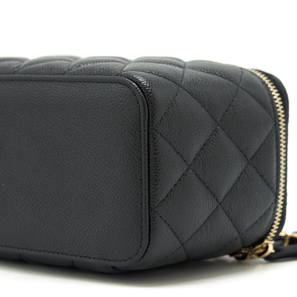 Chanel 22P Long Vanity With Logo On Chain Caviar Black L