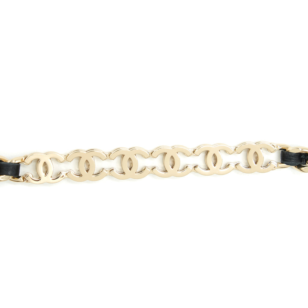 Chanel 22P Long Vanity With Logo On Chain Caviar Black L