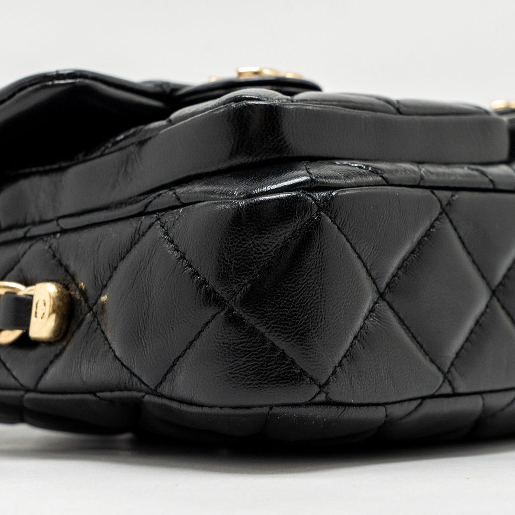 Chanel Double pocket top handle messanger bag shiny calfskin black  (microchip )