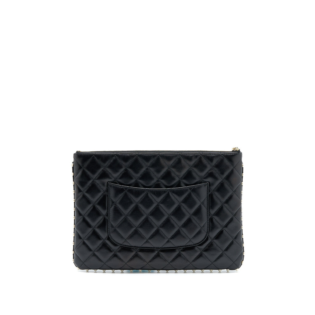 Chanel O-Case Pouch Pearl/Aged Calfskin Black L
