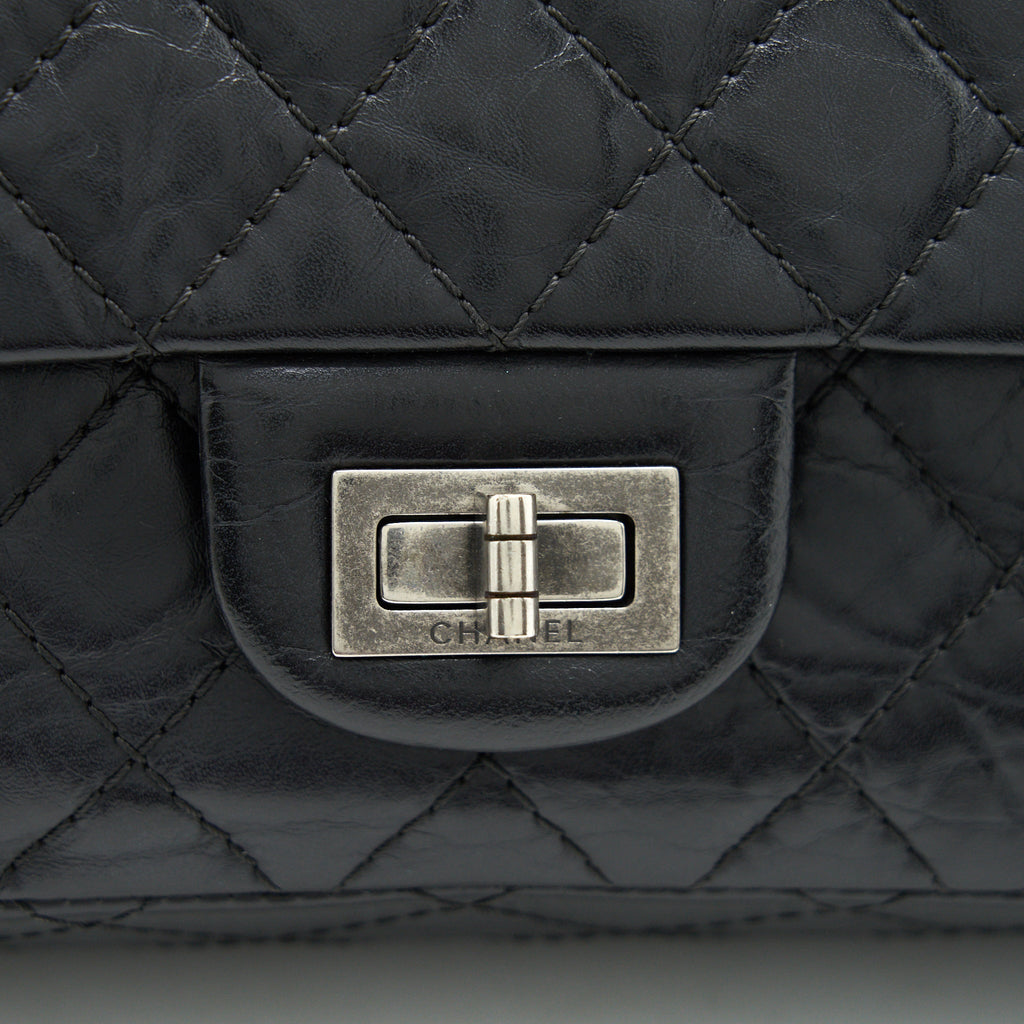 Chanel Reissue 2.55 double flap Bag Calfskin black