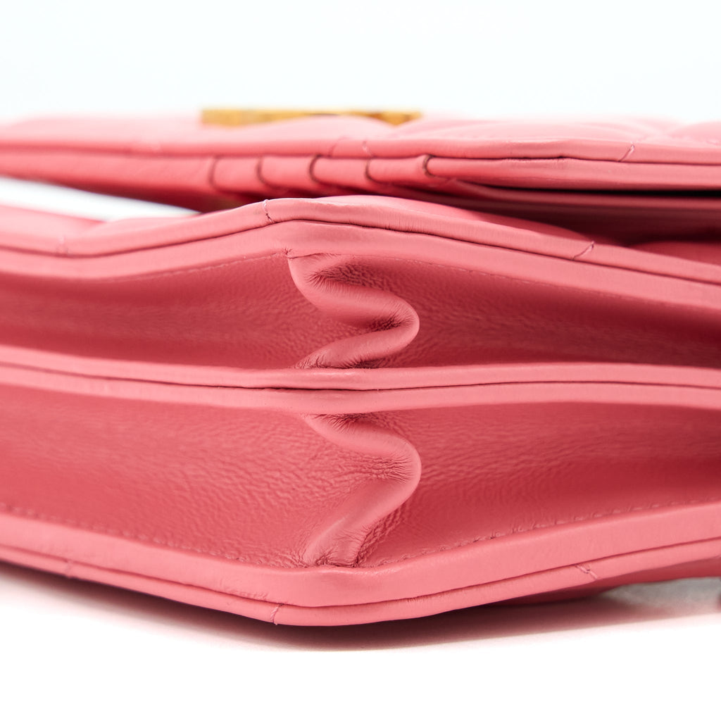 Chanel 22P Seasonal Mini Square Wallet On Chain Lambskin Pink