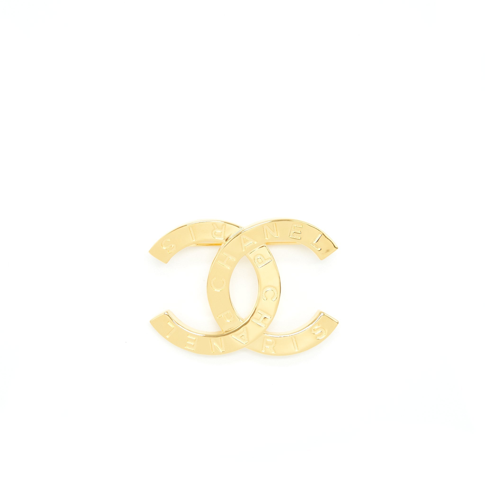 Chanel CC logo with letter brooch L