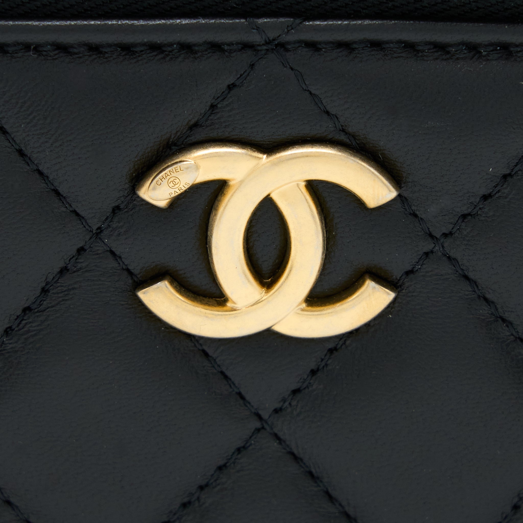 Chanel 22k Leather Chain Top Handle Long Vanity Case Lambskin Black Brushed