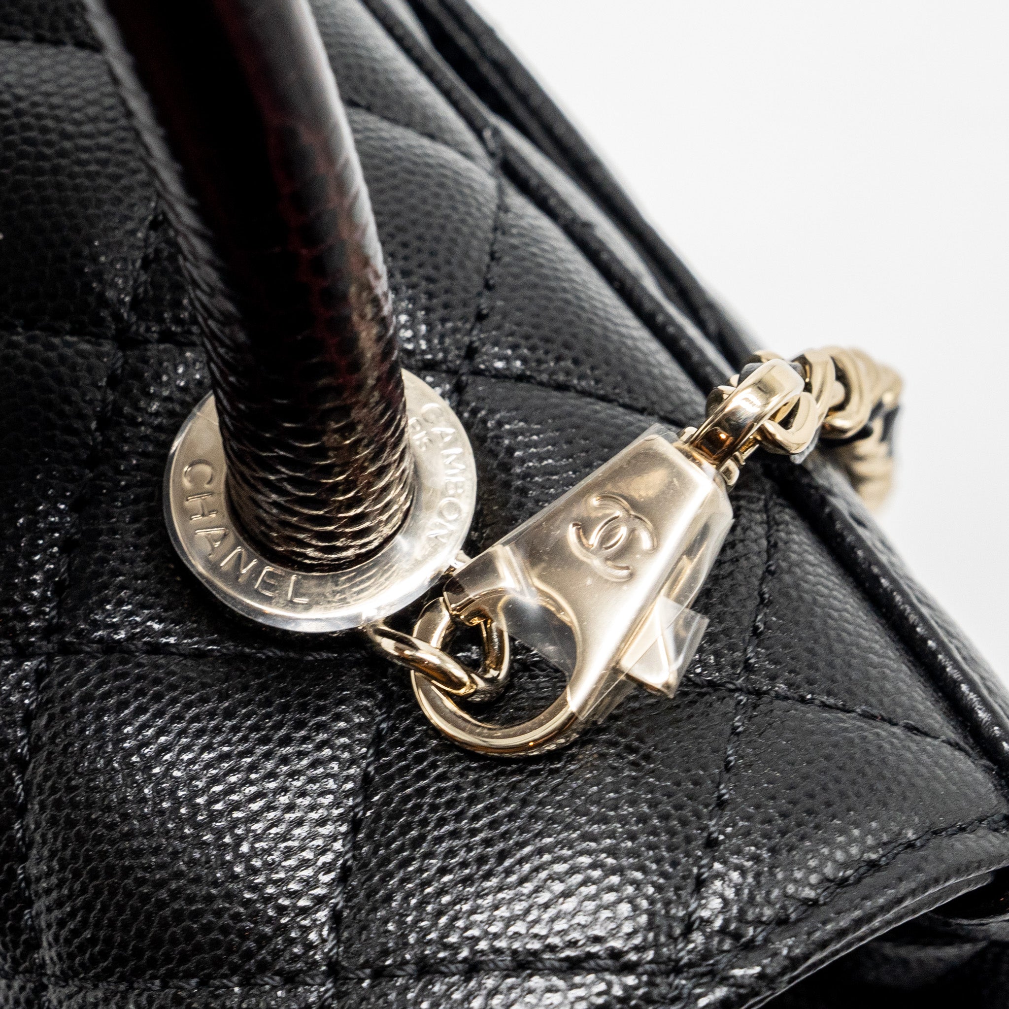 Chanel small coco handle with lizard embossed handle caviar black L (microchip)