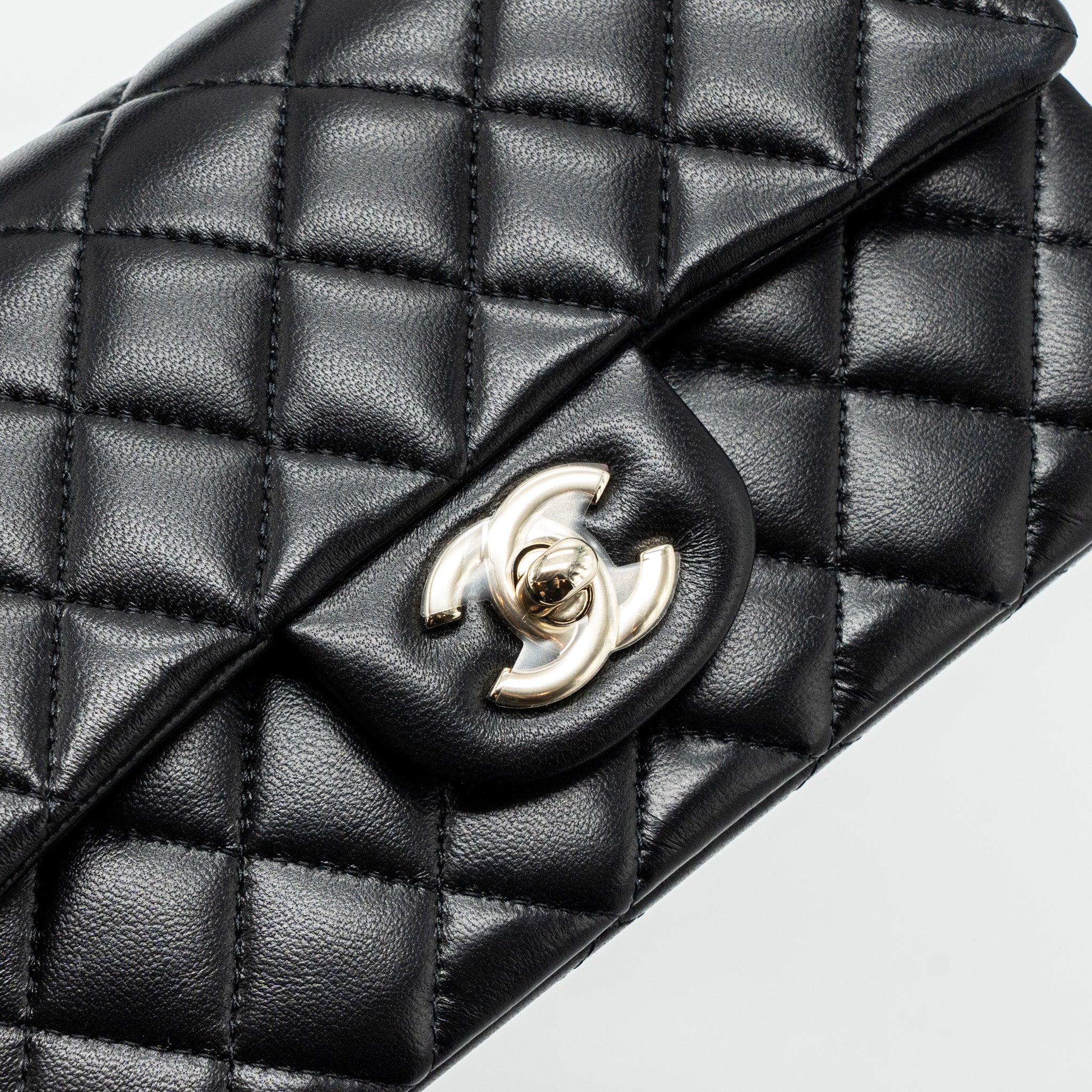 Chanel Top Handle Mini Rectangular Flap Bag Lambskin Black L(Microchip)