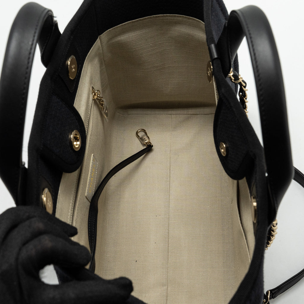 Chanel Small Deauville Shopping Tote Bag Calfskin/Fabric Black L (microchip)