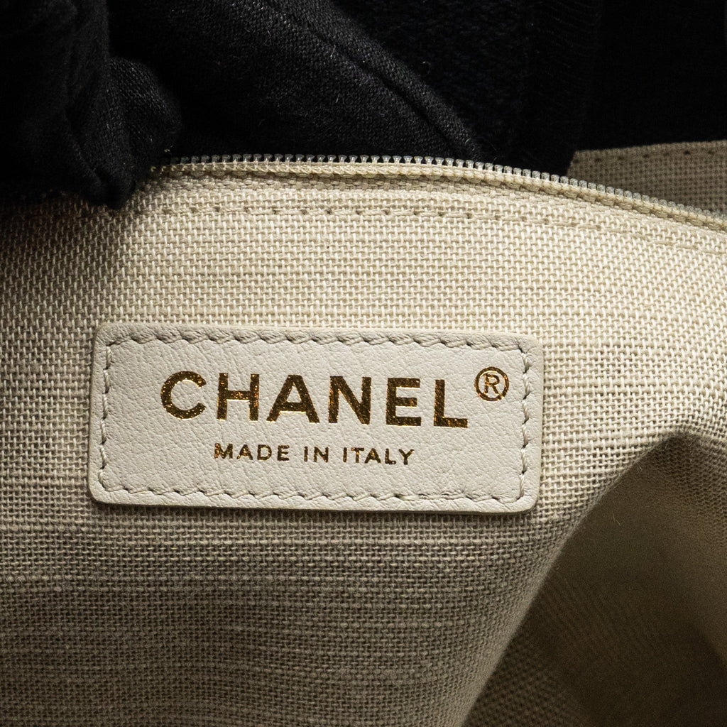 Chanel Small Deauville Shopping Tote Bag Calfskin/Fabric Black L (microchip)