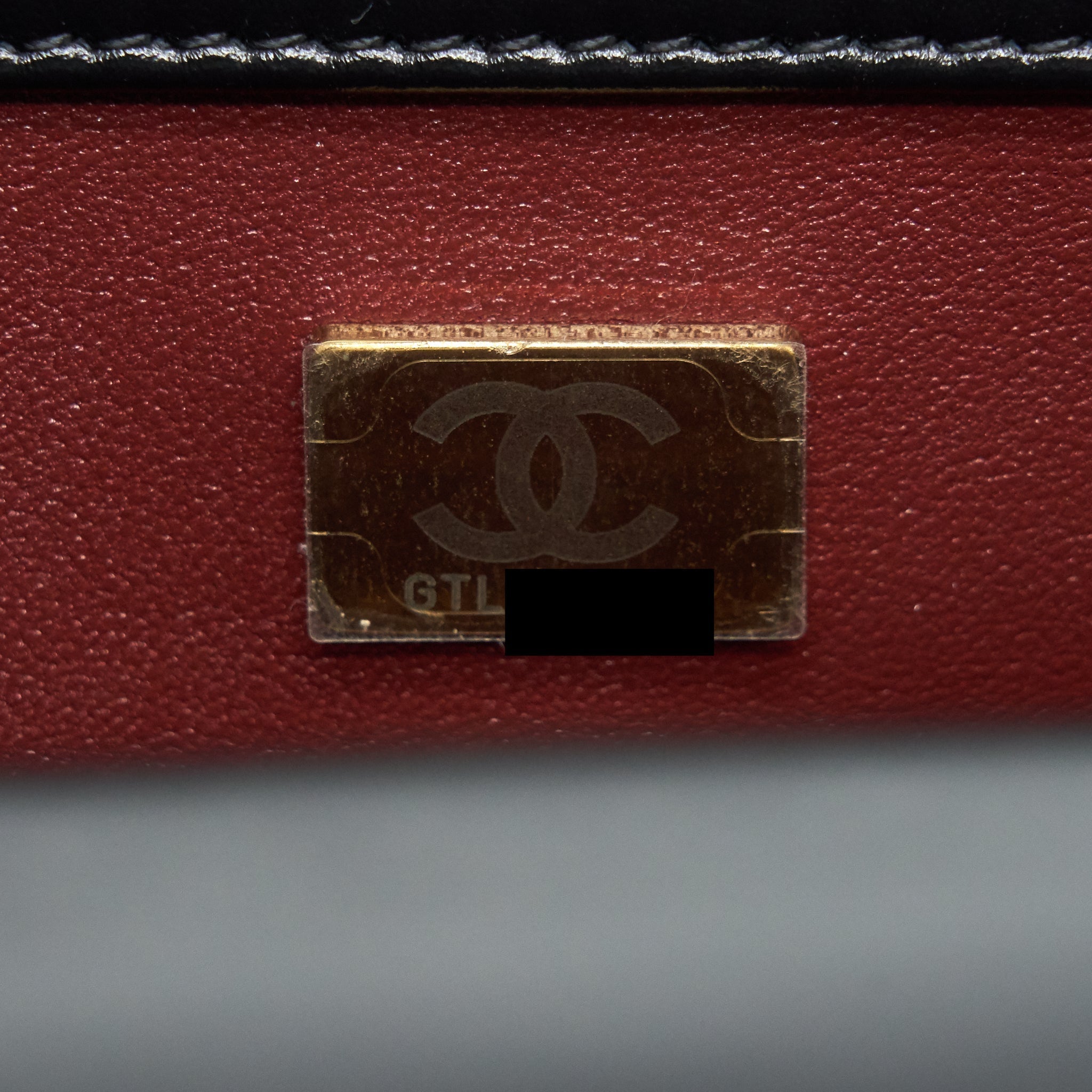 CHANEL 21A GOLD CRUSH FLAP BAG CALFSKIN Black