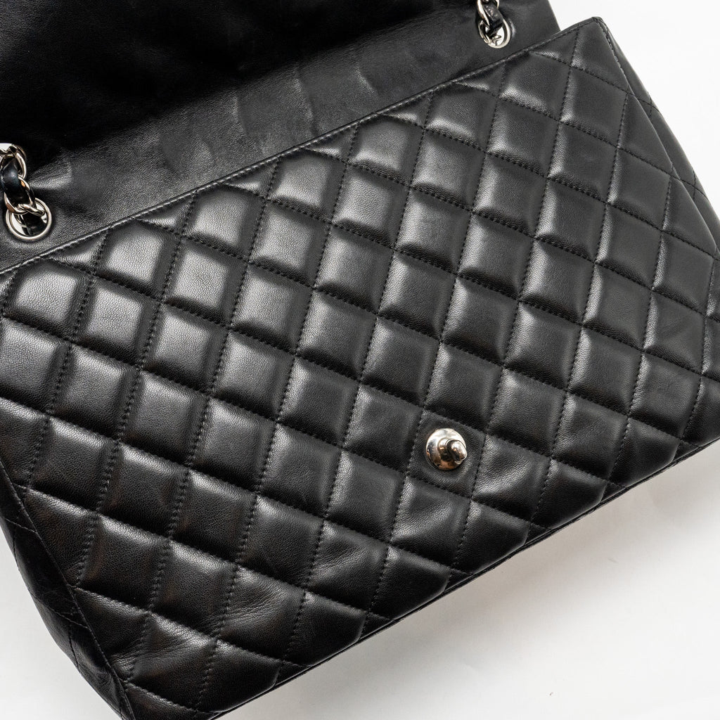 Chanel maxi classic single flap bag lambskin black