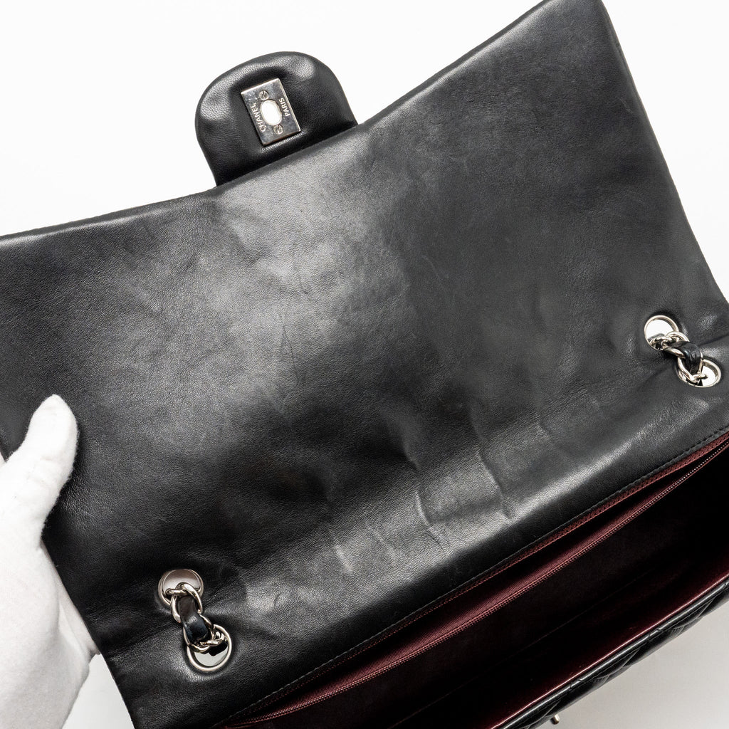 Chanel maxi classic single flap bag lambskin black