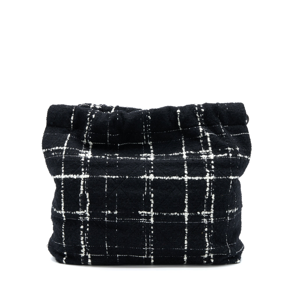 Chanel Medium 22 Bag Tweed Multicolour (Microchip)