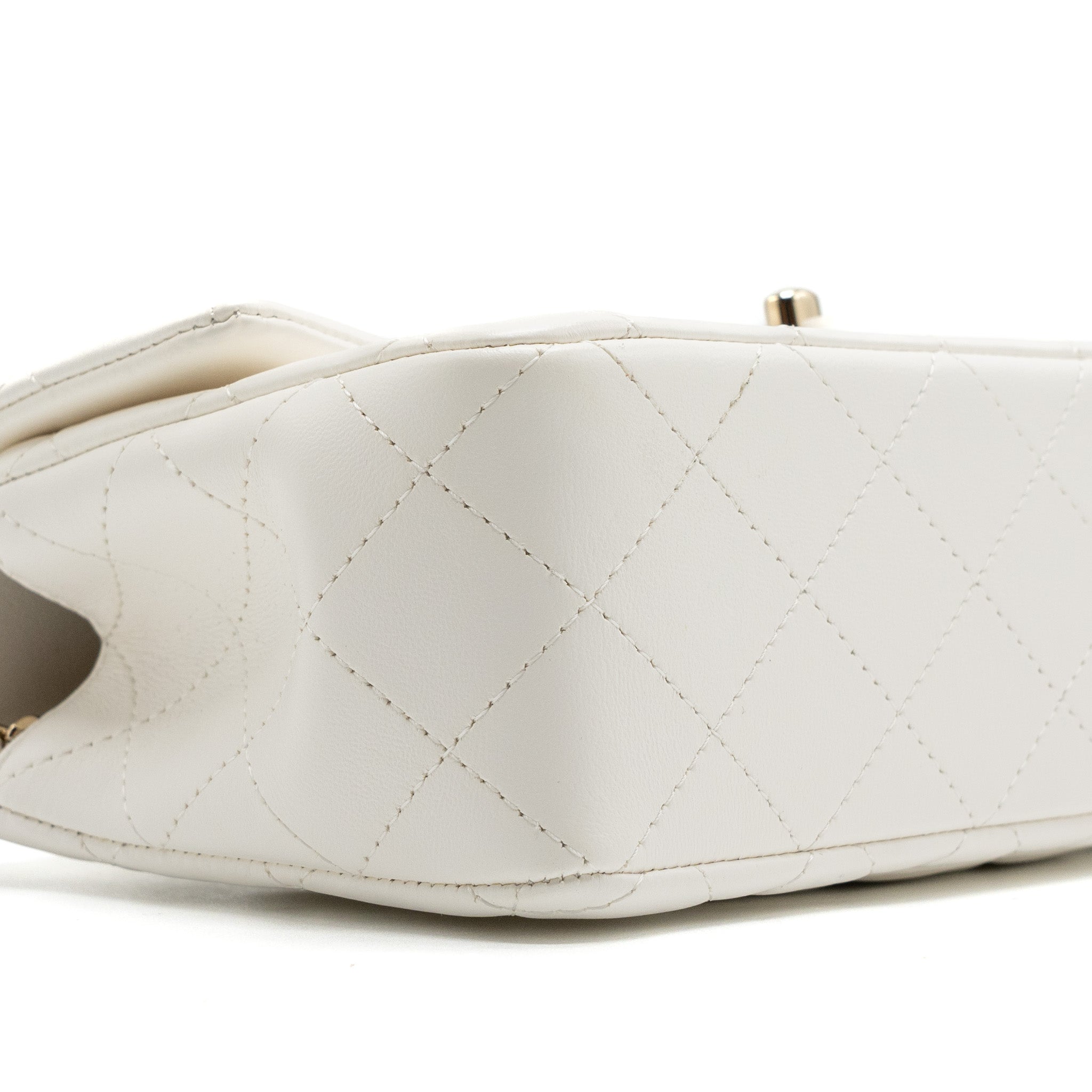 Chanel top handle mini rectangular flap bag lambskin white L (Microchip)