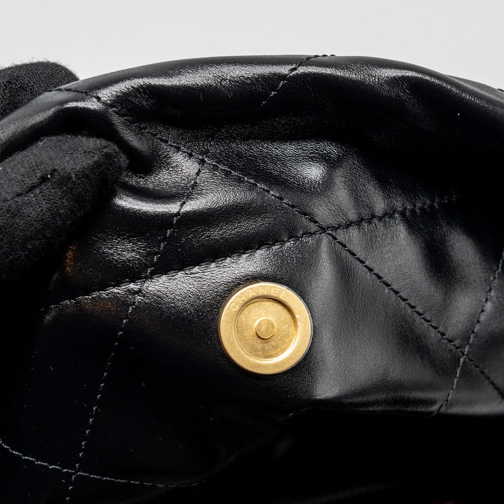 Chanel Small 22 Bag Gold Letter Shiny Calfskin Black  (Microchip)