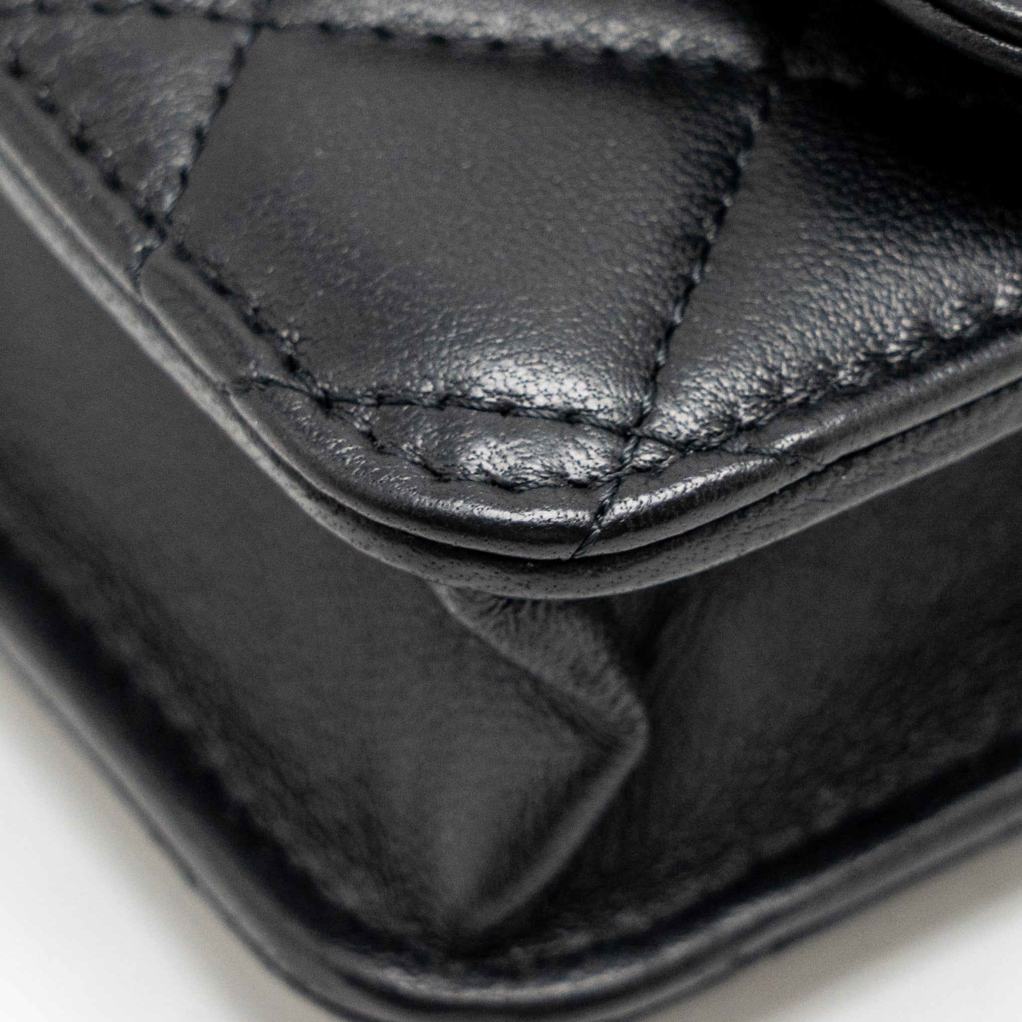 Chanel Pearl Crush Mini Flap Wallet with Chain Lambskin Black  (Microchip)