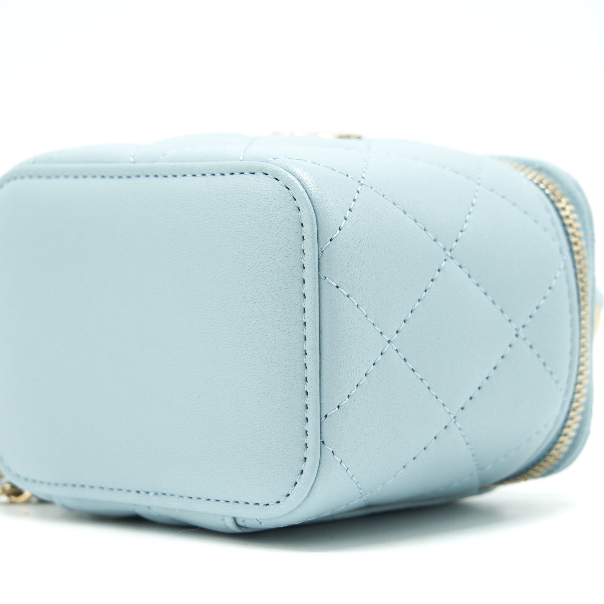 Chanel 22P Top Handle Mini Vanity With Chain Lambskin Light Blue L