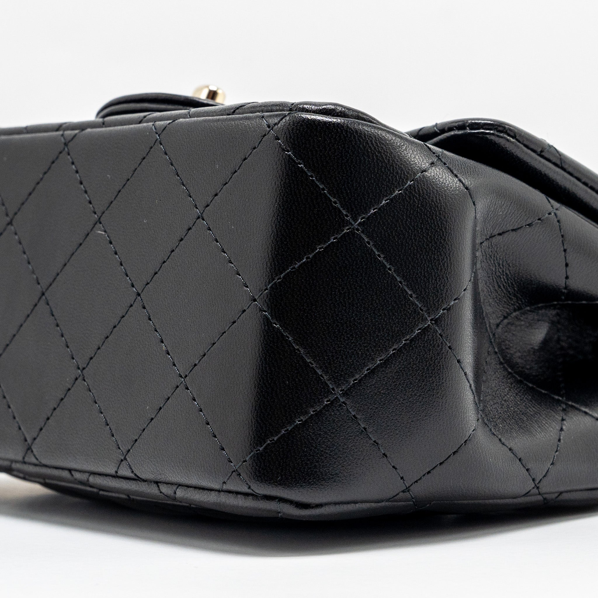 Chanel mini square flap bag lambskin black L (microchip)