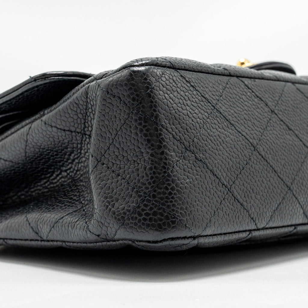 Chanel Medium classic double flap bag caviar Black