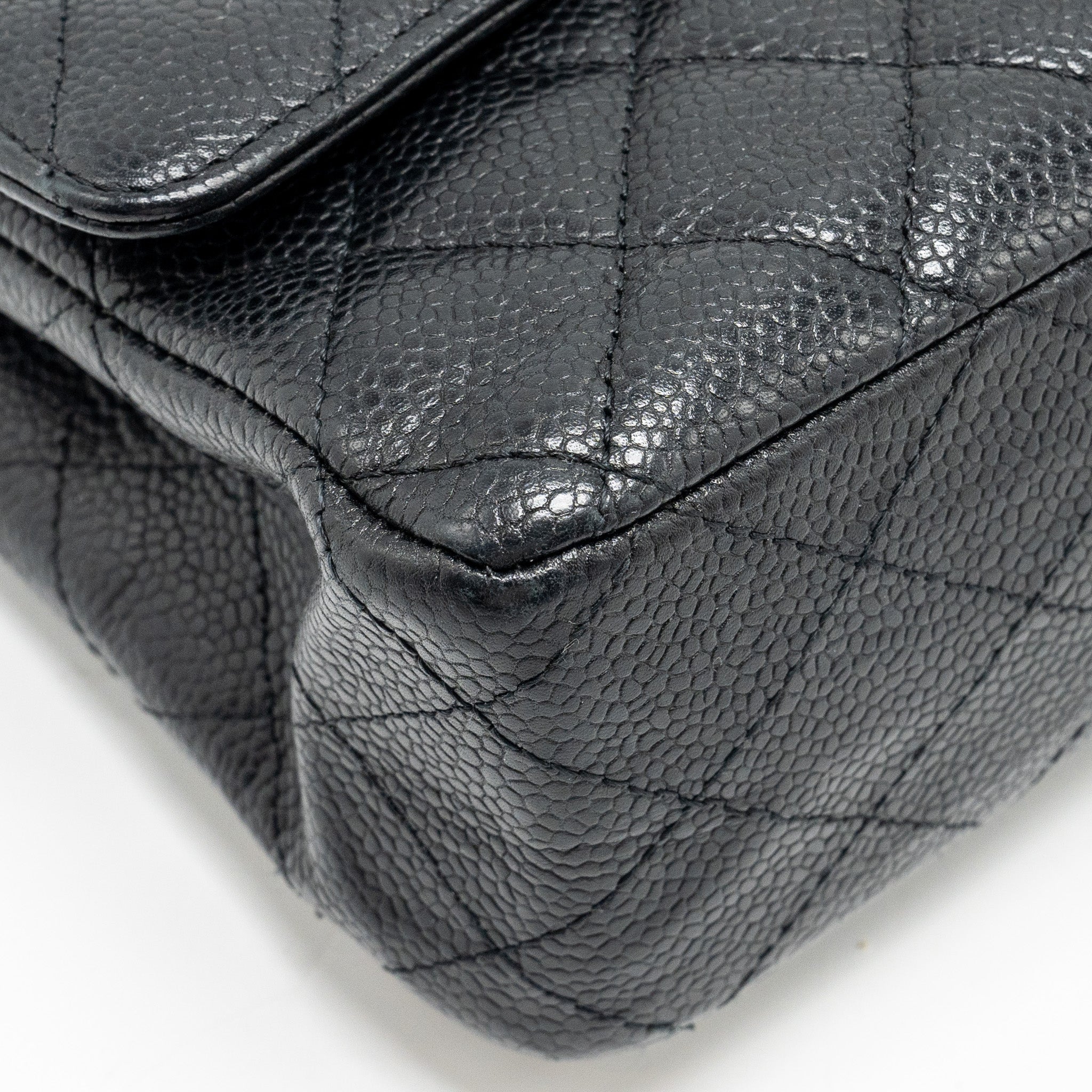 Chanel Medium classic double flap bag caviar Black