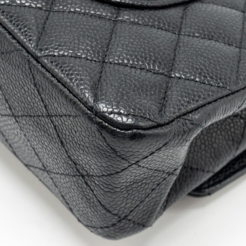 Chanel Medium classic double flap bag caviar Black